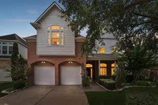 6011 Katie Leigh Ln, Sugar Land, TX 77479 - Photo 3