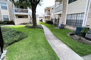 2750 Holly Hall St, Houston, TX 77054 - Photo 31