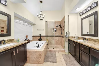 2011 Richland Ct, Sugar Land, TX 77478 - Photo 17