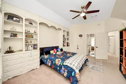2011 Richland Ct, Sugar Land, TX 77478 - Photo 35