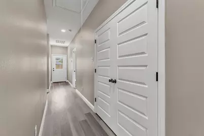 905 B W Virginia Street, Navasota, TX 77868 - Photo 9