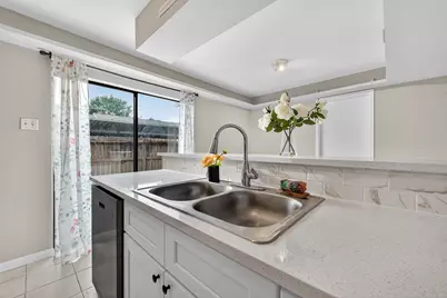 1445 Bonanza Road #445, Houston, TX 77062 - Photo 17