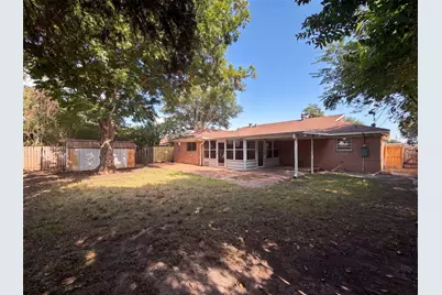 9538 Skyline Drive, Houston, TX 77063 - Photo 5