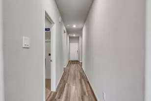 1813 Kingsford Prairie Ct, Pearland, TX 77089 - Photo 9