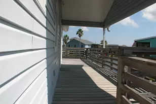 134 Redfish Dr, Freeport, TX 77541 - Photo 3