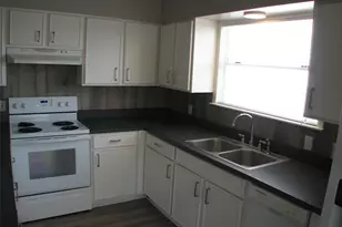 134 Redfish Dr, Freeport, TX 77541 - Photo 9