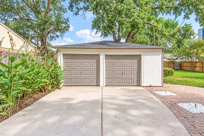 10610 Overbrook Lane, Houston, TX 77042 - Photo 3