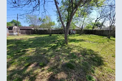 705 Inwood Drive, Baytown, TX 77521 - Photo 3