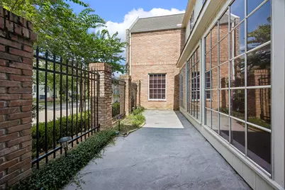 7629 Del Monte Drive, Houston, TX 77063 - Photo 3