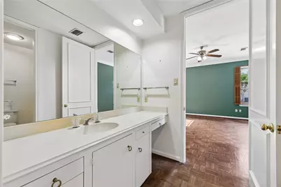 7629 Del Monte Drive, Houston, TX 77063 - Photo 11
