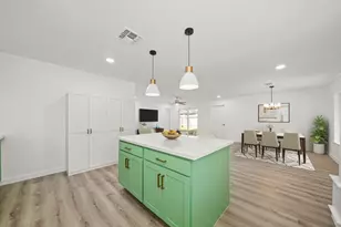 5323 Manor Creek Ln, Houston, TX 77092 - Photo 9