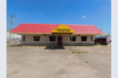 202 N Mechanic Street, El Campo, TX 77437 - Photo 1