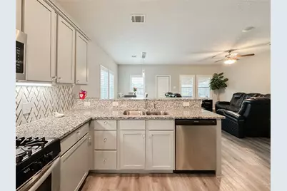 727 Road 5105, Cleveland, TX 77327 - Photo 9