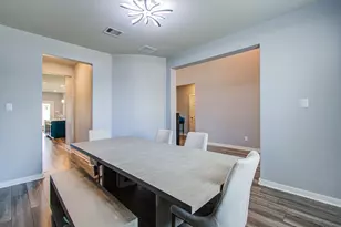 4910 Magnolia Spgs Dr, Pearland, TX 77584 - Photo 5