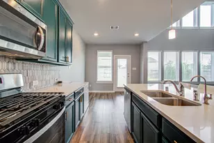 4910 Magnolia Spgs Dr, Pearland, TX 77584 - Photo 11