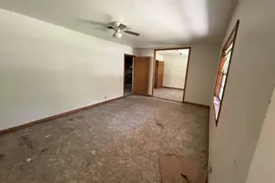 895 S Main St, Jasper, TX 75951 - Photo 15