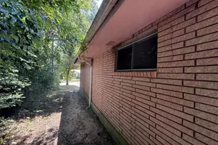 895 S Main St, Jasper, TX 75951 - Photo 15