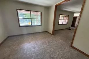 895 S Main St, Jasper, TX 75951 - Photo 5