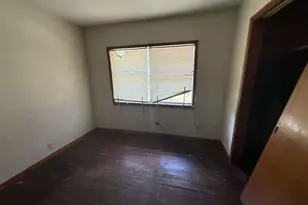 895 S Main St, Jasper, TX 75951 - Photo 11