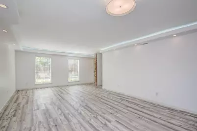 10332 Longmont Drive #47/3, Houston, TX 77042 - Photo 3