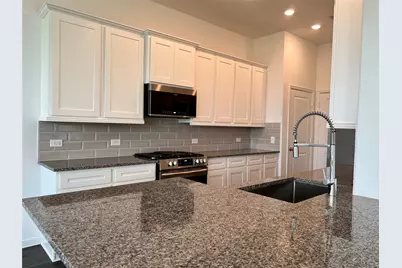 5719 Foggy Vine Court, Fulshear, TX 77441 - Photo 13