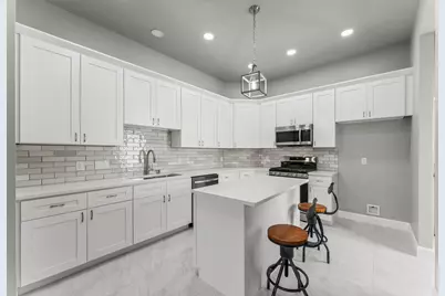 8159 Crestview Drive, Houston, TX 77028 - Photo 7
