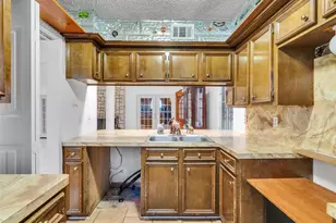 6715 Sandy Oaks Dr, Houston, TX 77050 - Photo 11