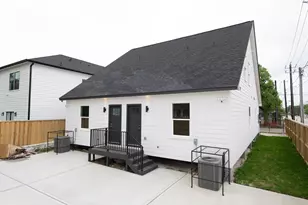 2316 McKee St, Houston, TX 77009 - Photo 37