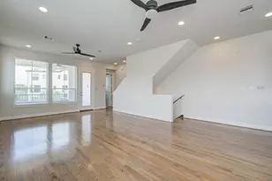 2812 Grand Fountains Dr, Houston, TX 77054 - Photo 17