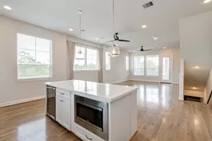 2812 Grand Fountains Dr, Houston, TX 77054 - Photo 11