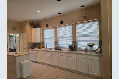 31 Danville Crossing Court, Conroe, TX 77385 - Photo 5