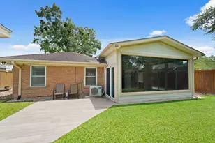 4526 Benning Dr, Houston, TX 77035 - Photo 31