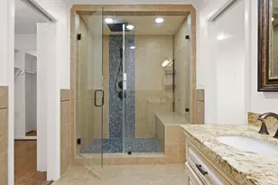 4526 Benning Dr, Houston, TX 77035 - Photo 17