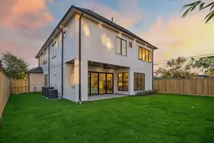 1639 Woodvine Dr, Houston, TX 77055 - Photo 43