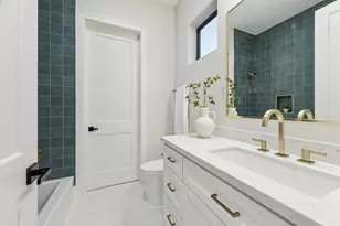 1639 Woodvine Dr, Houston, TX 77055 - Photo 35