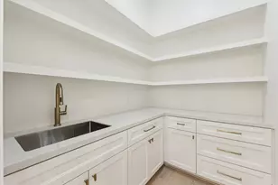 1639 Woodvine Dr, Houston, TX 77055 - Photo 19