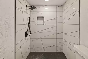 3300 Yorktown St, Houston, TX 77056 - Photo 23