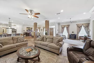 4434 Hillbrook Drive, Orange, TX 77632 - Photo 11