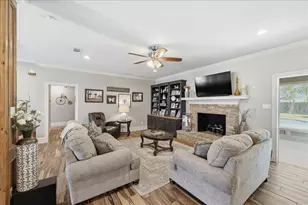 4434 Hillbrook Dr, Orange, TX 77632 - Photo 7