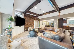 5 Tree Frog Dr, Houston, TX 77074 - Photo 3