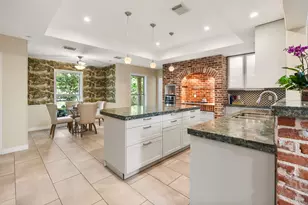 802 Flint River Dr, Houston, TX 77024 - Photo 11