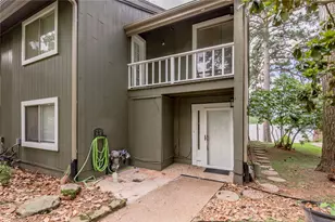 208 Waters Edge, Huntsville, TX 77340 - Photo 3