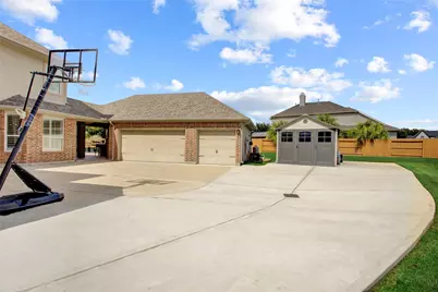 8902 Cresting Ridge Drive, Richmond, TX 77406 - Photo 11