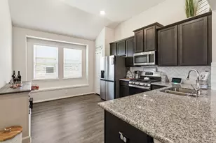 611 Walnut Branch Dr, Baytown, TX 77523 - Photo 13