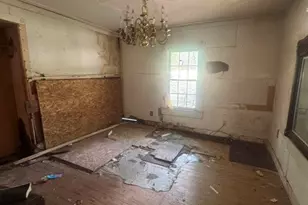 608 8th St, Huntsville, TX 77320 - Photo 5