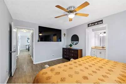 5509 Thornwood Circle, Dickinson, TX 77539 - Photo 17