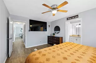 5509 Thornwood Cir, Dickinson, TX 77539 - Photo 17