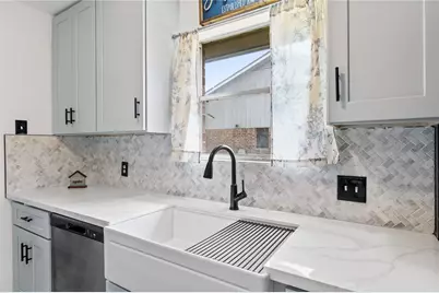 5509 Thornwood Circle, Dickinson, TX 77539 - Photo 9