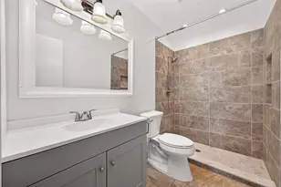 7400 Bellerive Dr, Houston, TX 77036 - Photo 19