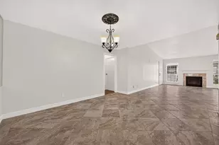 7400 Bellerive Dr, Houston, TX 77036 - Photo 23